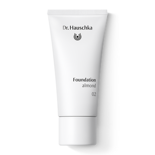 Dr. Hauschka Foundation Almond 30mL