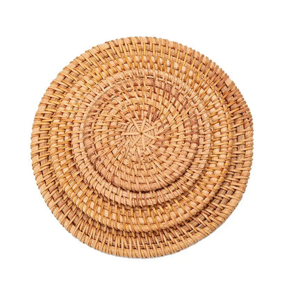 Round natural rattan cup mat for hot insulation and table padding, hand woven kitchen decoration accessory